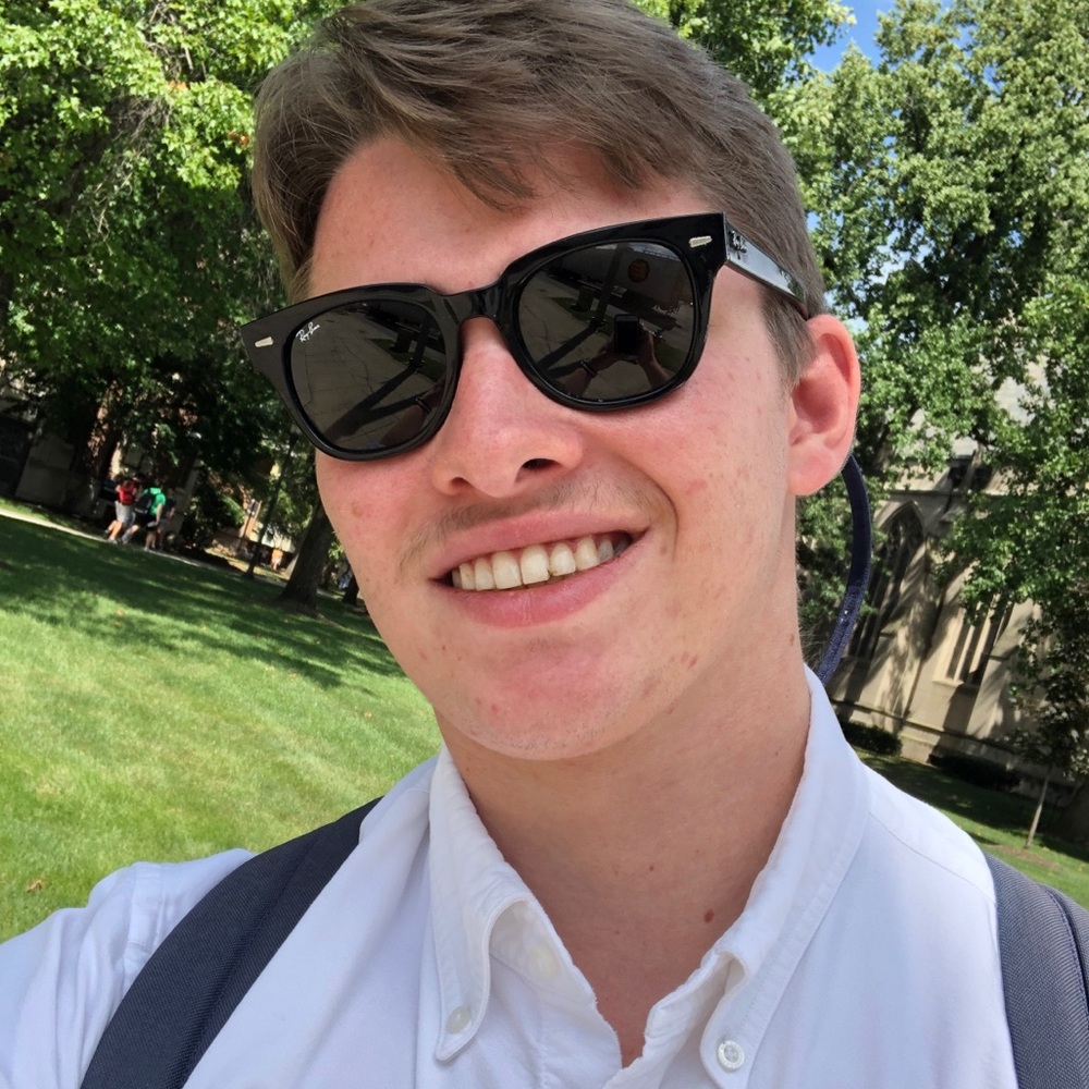 Meet your Posher, Leo